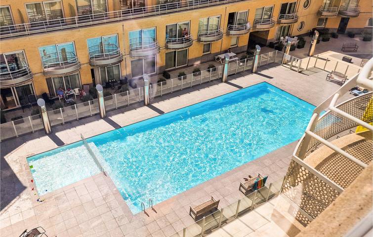 Gîte pour 4 personnes, avec piscine et terrasse à Oostende - 2