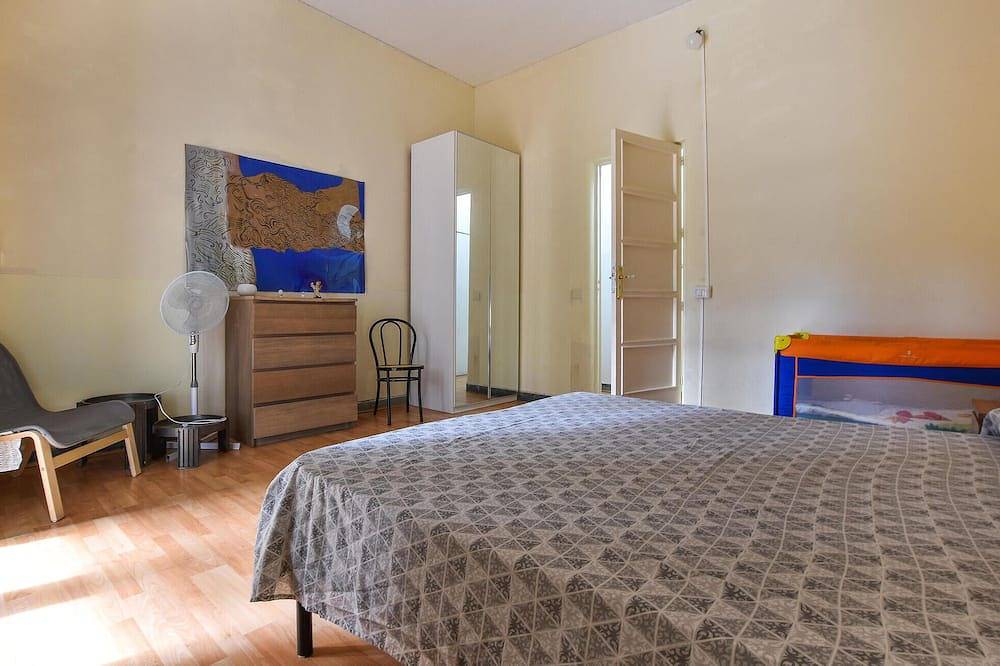 Ganze Wohnung, 1 bedroom pet friendly apartment in Acireale in Acireale, Catania Provinz