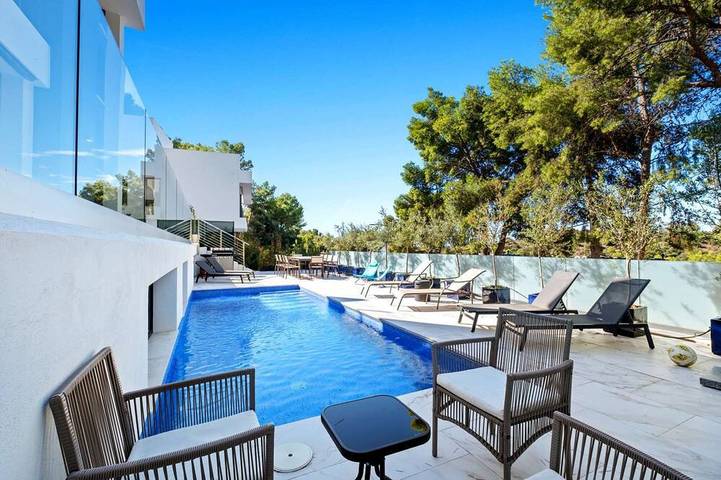 Villa für 10 Personen, mit Pool und Garten in Málaga (Este)