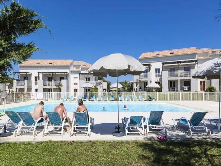 Gîte pour 4 personnes, avec piscine, adapté aux familles à Oletta - 2