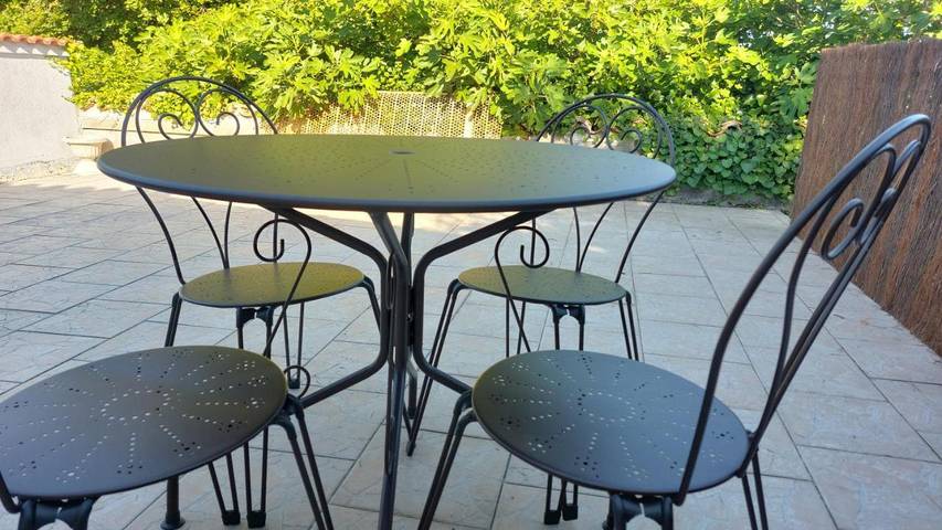 Gîte pour 4 personnes, avec terrasse à Abjat-sur-Bandiat - 3