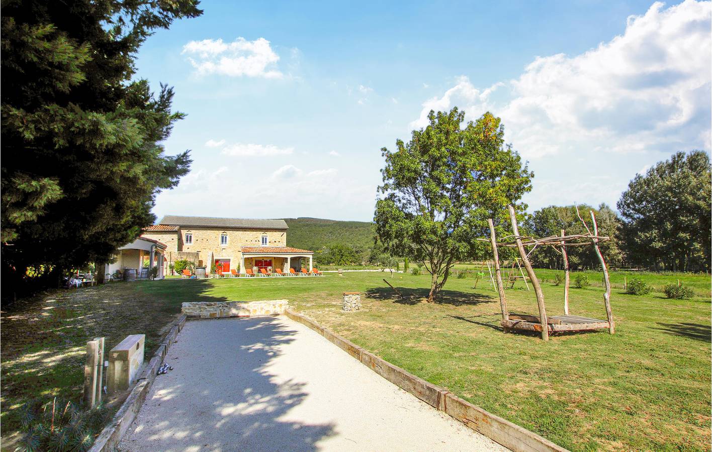 Appartement avec piscine et jardin avec parking et Internet - Sauzet 2.5km in Sauzet, Région de nyons