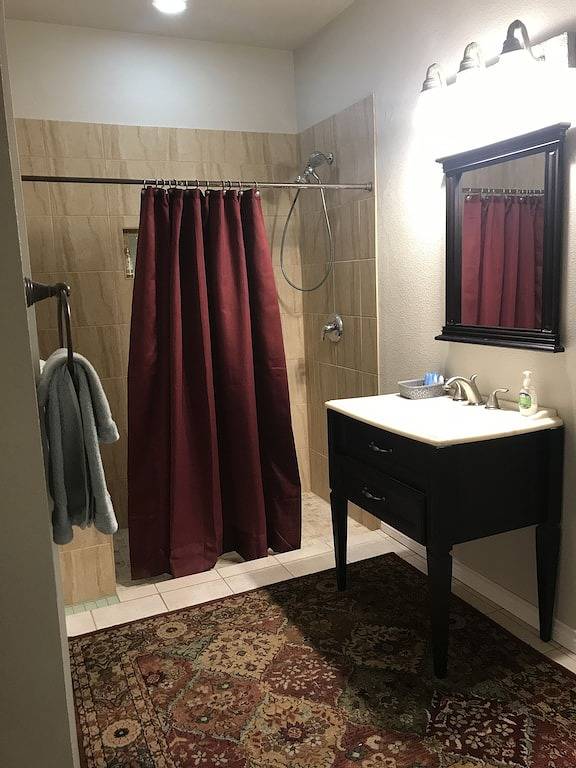 River front! 🦮Friendly! 🛶Canoe, kayak/Sup, 🚤Boat rental. 2min from Whitewater in Comal County