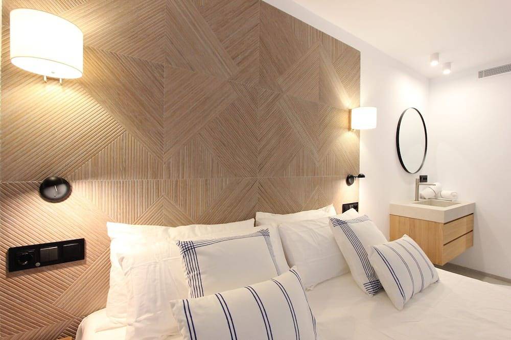 Ganze Wohnung, Apartamento de Lujo Enfrente del mar con Piscina in Santa Ponsa, Calvià