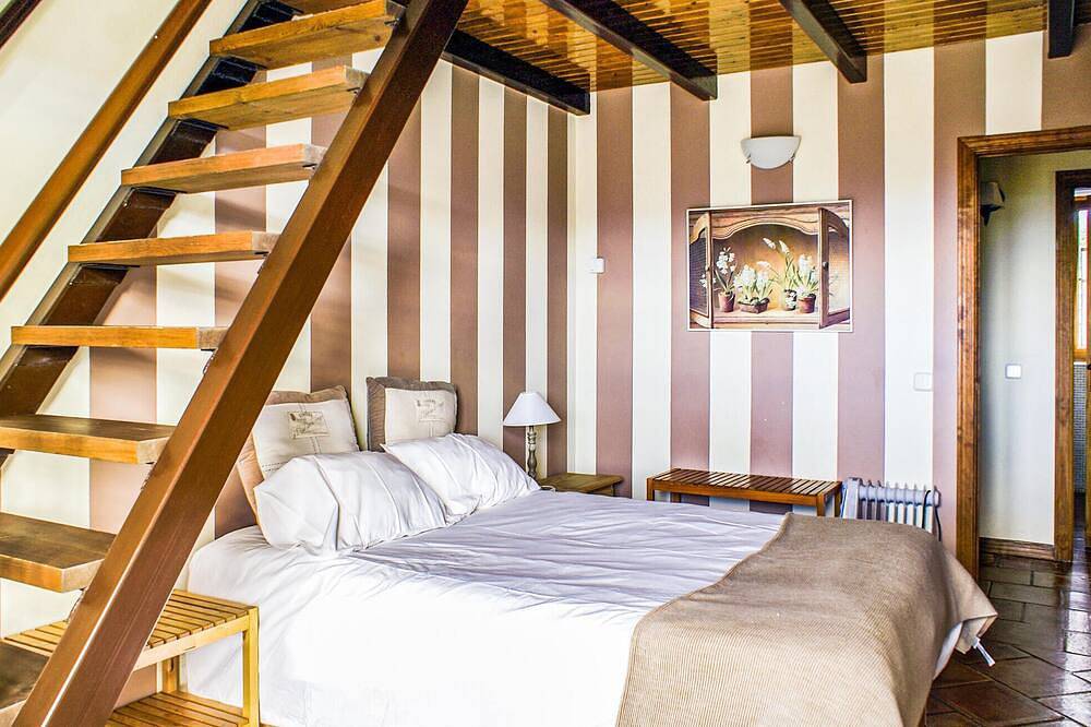 Amazing home in Navarredonda de Gredos in Navarredonda de Gredos, Provincia de Ávila