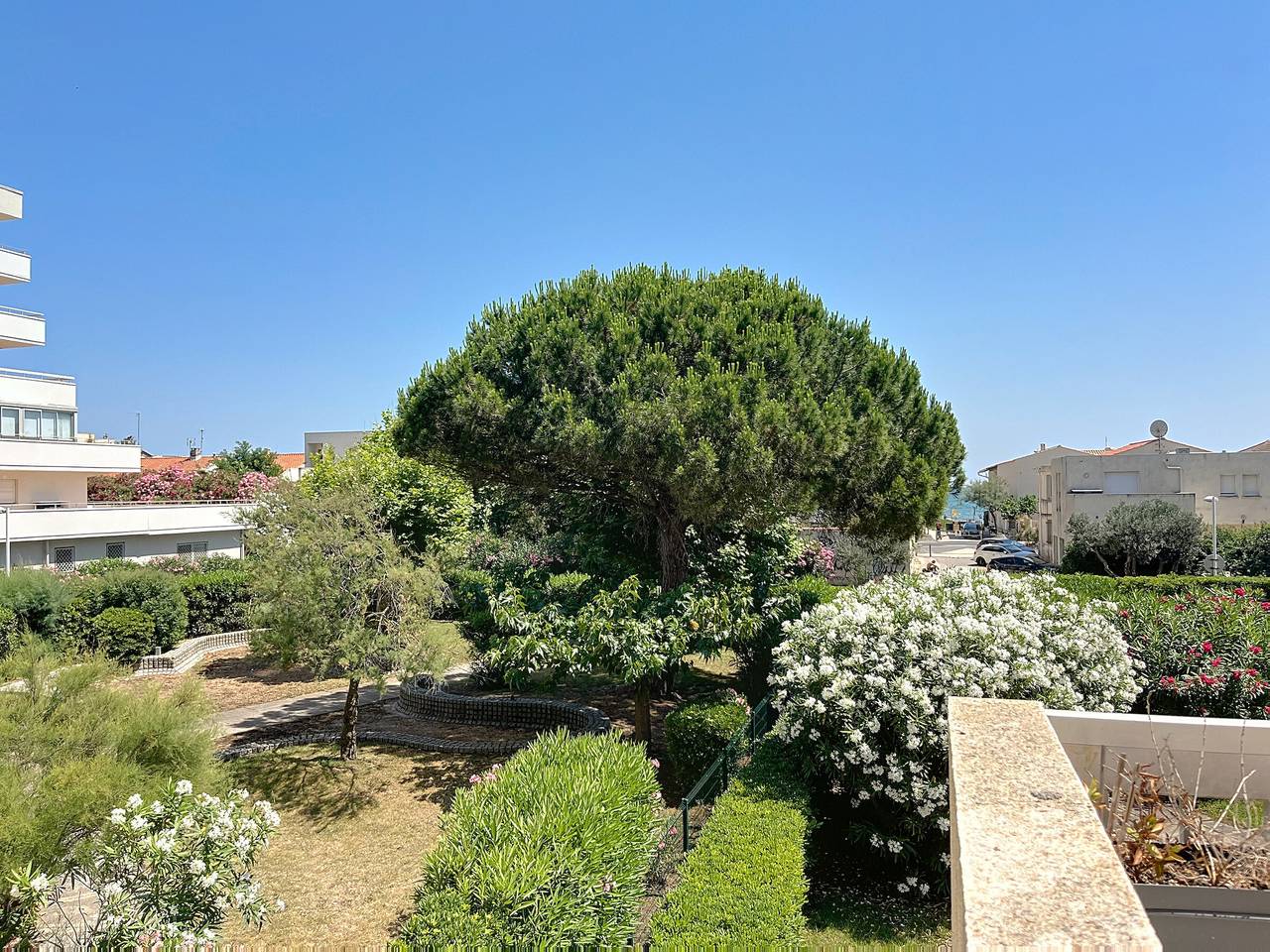 Entire apartment, Bright studio 4 pers, near beach with Wi-Fi in Mauguio, Côte d'Améthyste