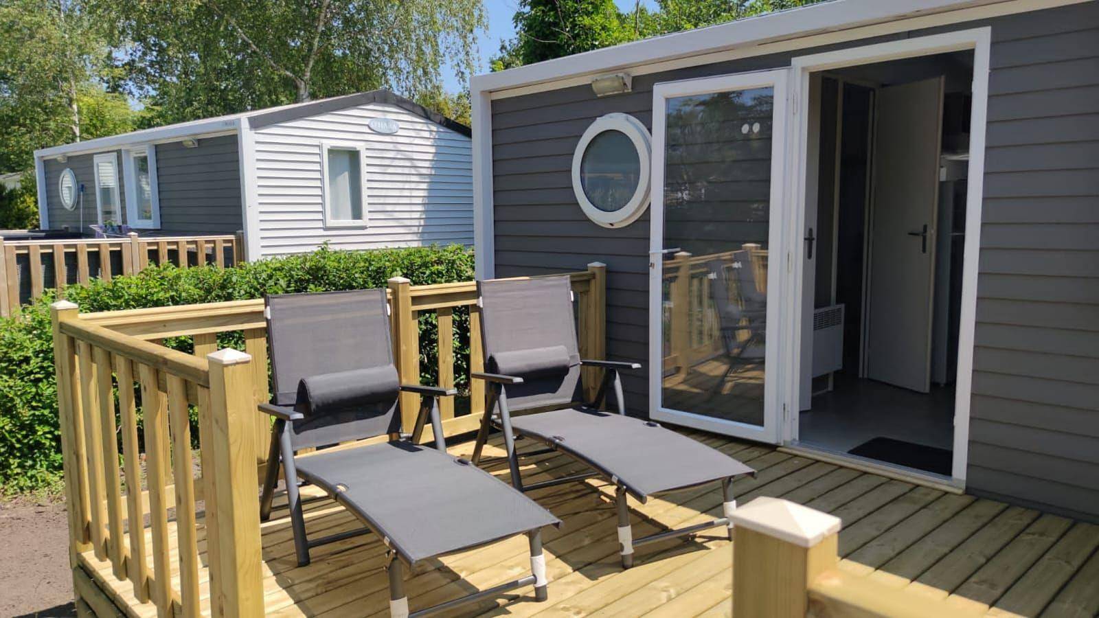 Geheel vakantieappartement, Stacaravan Herz Lauwersoog in Lauwersmeer, Nederlandse Noordzeekust