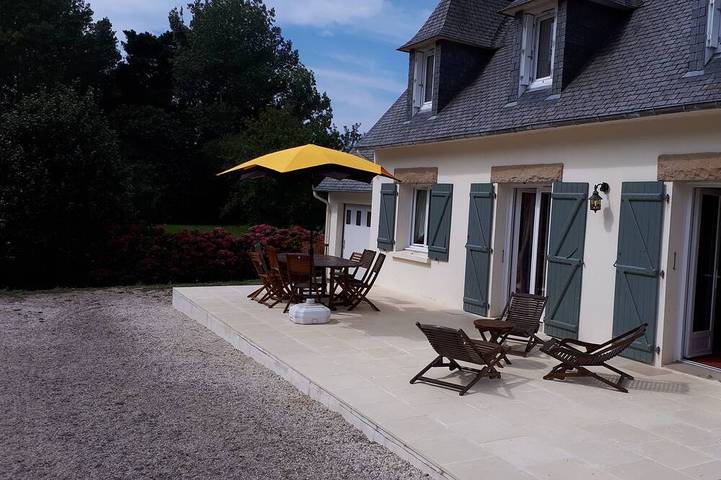 Location de vacances pour 10 personnes, avec terrasse et jardin, animaux acceptés dans Plage des Dunes (Penvénan)