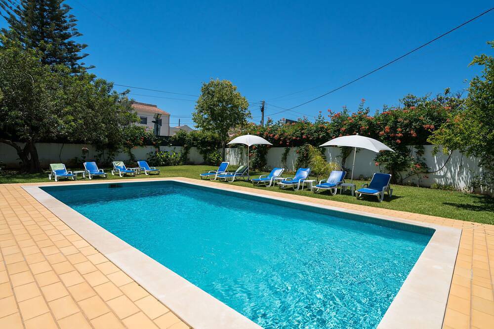Ganze Wohnung, Ruhiger Urlaub - 4 Schlafzimmer und privater Pool in Boliqueime, Faro Distrikt
