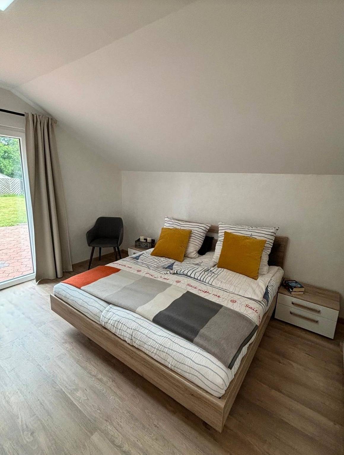 Ganze Ferienwohnung, Haus Bootsmann Nord in Leer, Ostfriesland