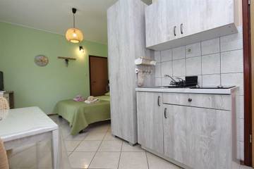 Vakantieappartement voor 2 Personen in Rovinj, Rovinj en omgeving, Afbeelding 3