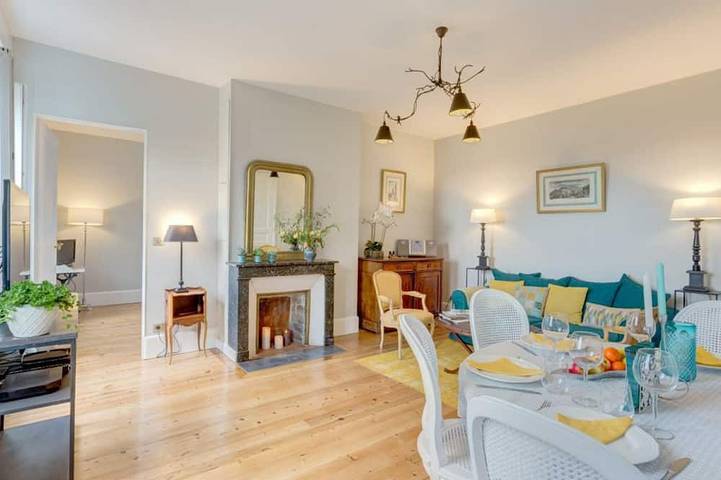 Appartement entier, Charmant appartement rénové à Chantilly avec Wifi et parking in Chantilly, Oise