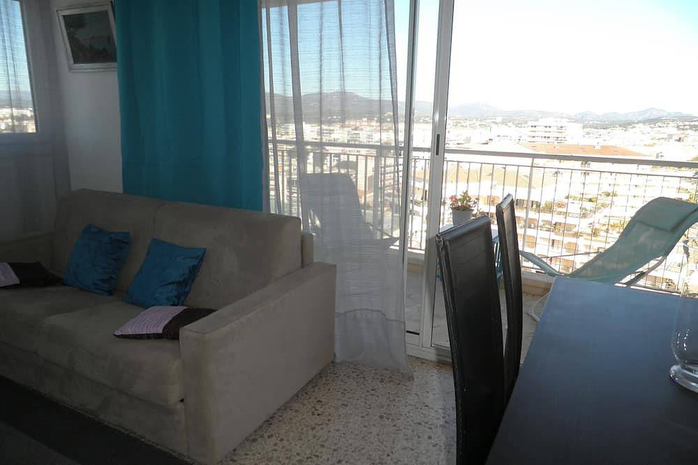 Appartement entier, F2 Front De Mer avec Wifi et Garage in Fréjus Plage, Fréjus