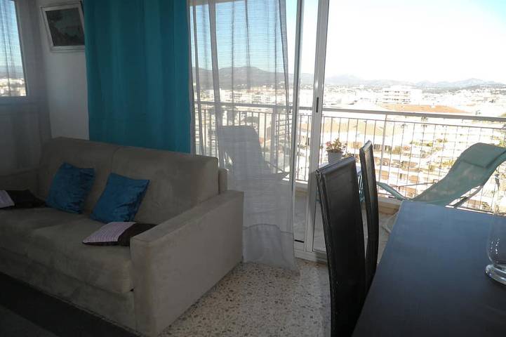 Appartement entier, F2 Front De Mer avec WIFI et Garage in Fréjus Plage, Fréjus
