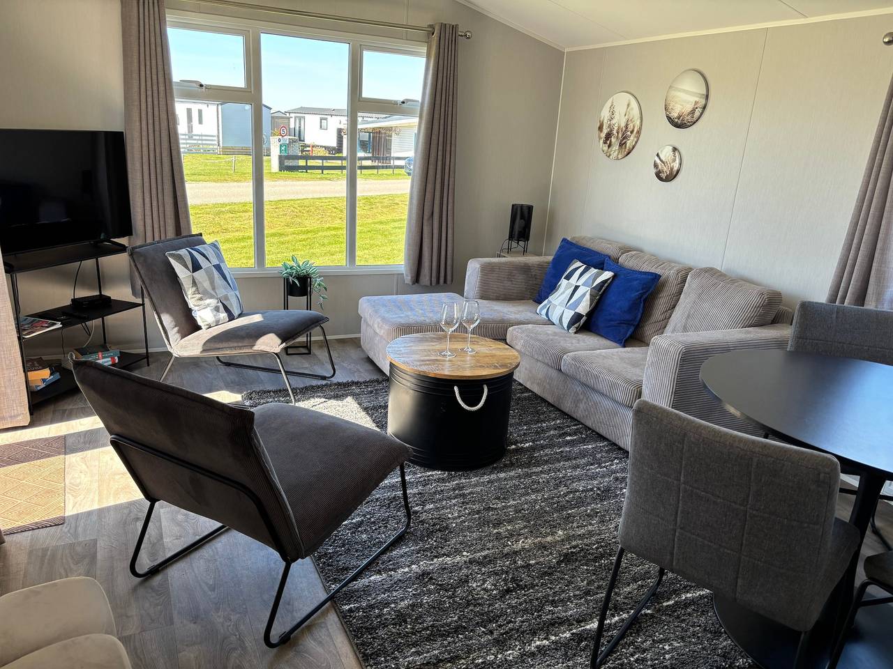 Traumlage neues Ferienhaus Nr.45 Meerblick und Meerlage, eingezäunt u.Windfang in Wieringen, Ijsselmeer
