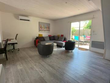 Gîte pour 6 personnes, avec jardin et vue à La Jarrie