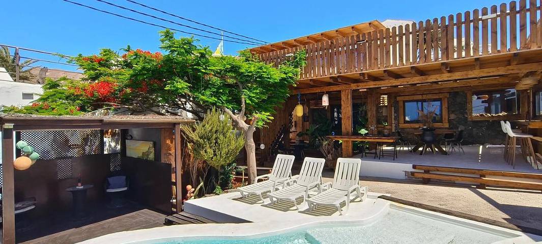 Villa voor 2 personen, with uitzicht and zwembad as well as tuin op Lanzarote