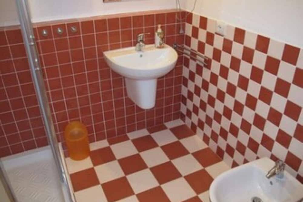 Entire apartment, Arrubiu - small but comfy, perfect for singles, couples w. small children (P3399 in Cabras, Stagno di Càbras