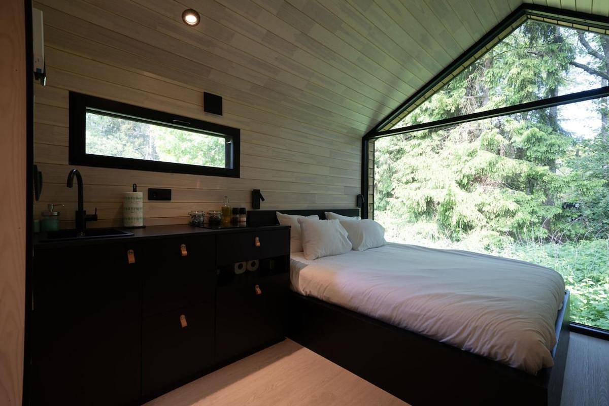 Chic Sauna Cabin Near the Sea - Vuhin Cabin Nº06 in Lahemaa National Park