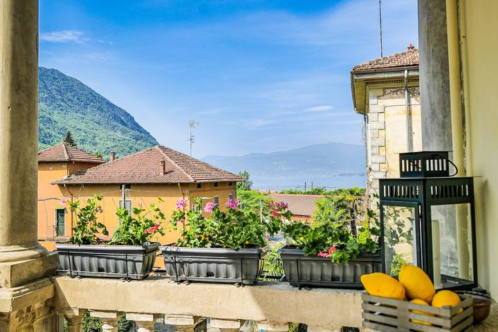 Ganze Wohnung, Casa Miralago in Castelveccana, Lago Maggiore (Lombardei)