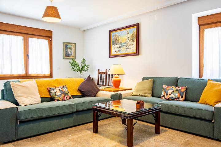Casa rural para 8 personas, con Balcón en Navaluenga