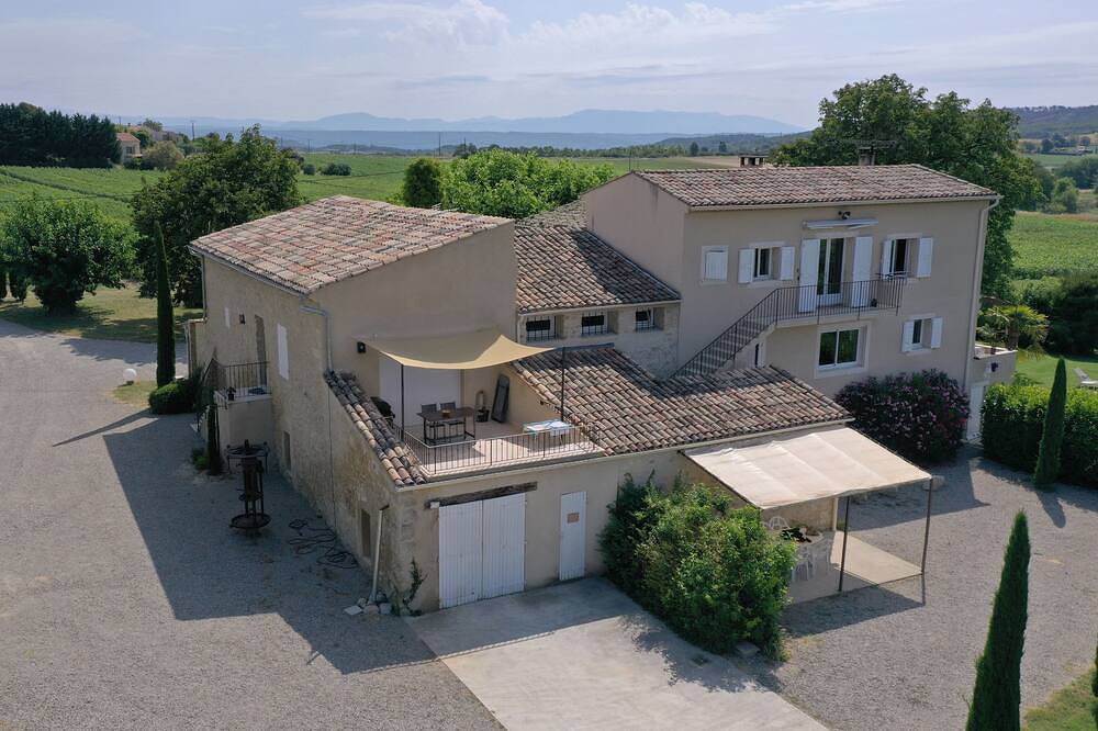 Ganze Wohnung, Wohnung 4 Personen im provenzalischen Bauernhaus im Herzen des Luberon in Forcalquier, Regionaler Naturpark Luberon