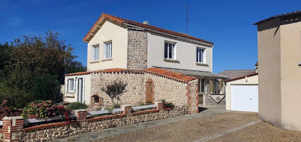 Maison d’hôte pour 12 personnes, avec terrasse et jardin