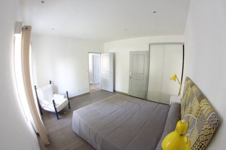 Entire apartment, Charming apartment T3 (2 bedrooms) patio and terrace in Fouras, Rochefort region