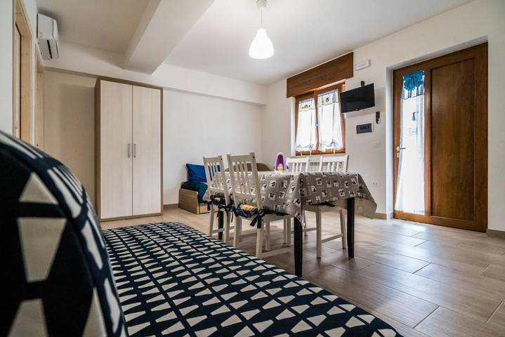 Gîte pour 8 personnes, avec piscine ainsi que jardin et vue à Vieste - 3