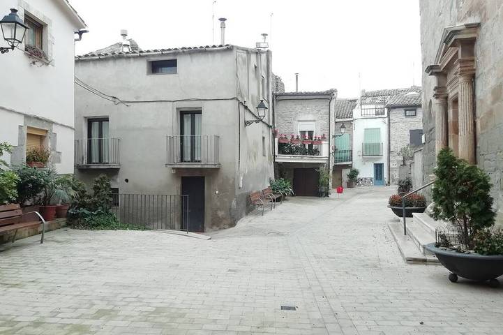 Casa rural para 10 personas, con balcón en Tárrega