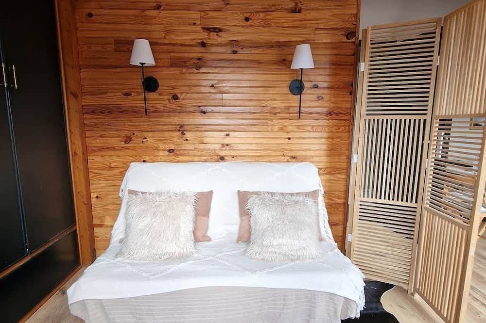 Chalet bord de lac (2A) in Laffrey, Isère