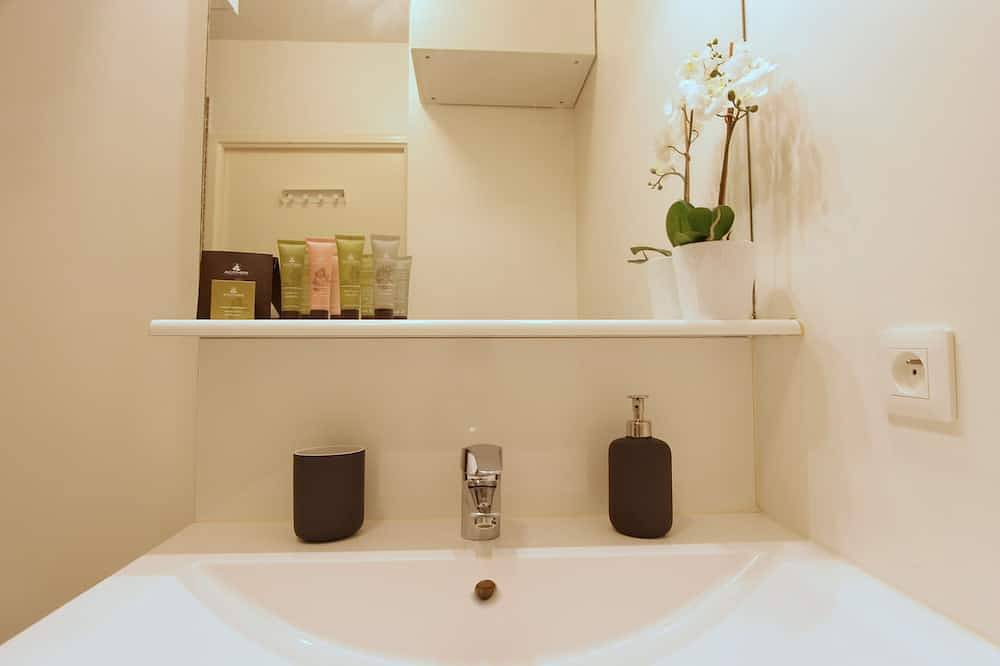 Appartement entier, Scandi5 ~ Appartement cosy 2pax Val d'Europe, Disneyland 10mn in Serris, Seine-et-Marne