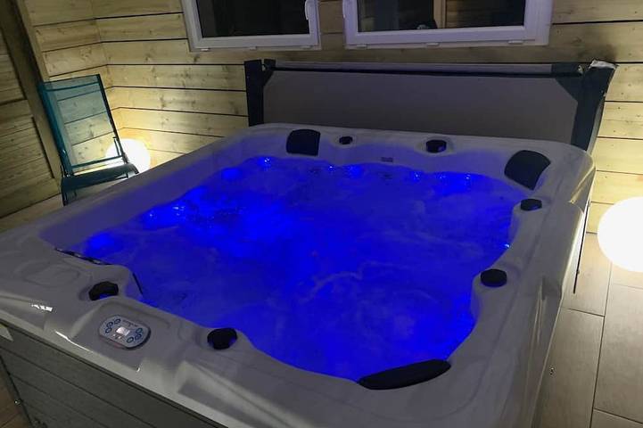 Maison de vacances pour 8 personnes, avec jacuzzi ainsi que terrasse et jardin - 1