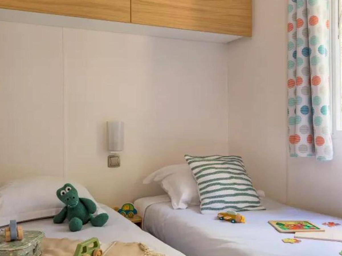 Mobile Home in Saint-Palais-sur-Mer, Côte de Beauté