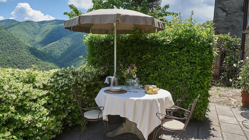 Appartamento per 2 persone, con piscina e terrazza in Bagni di Lucca