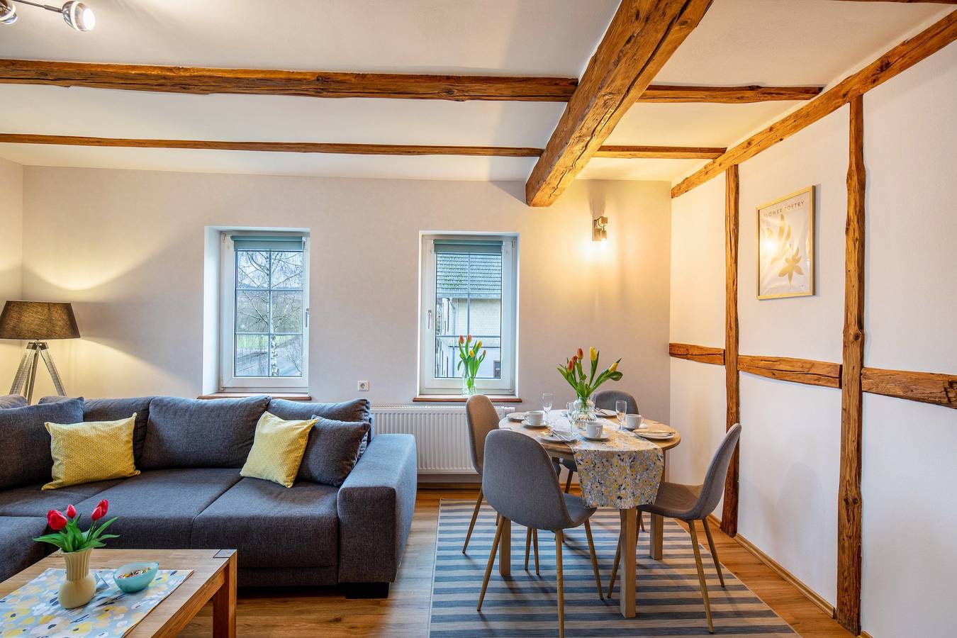 Ganze Wohnung, Ferienwohnung Haseltal" mit Gemeinschaftsgarten, Balkon und Wlan in Rotenburg an der Fulda, Hessisches Bergland