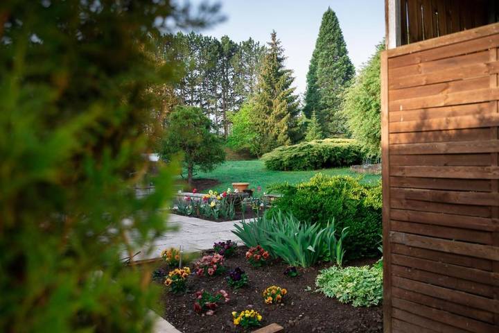 Gîte pour 3 personnes, avec sauna et jardin à Mattaincourt