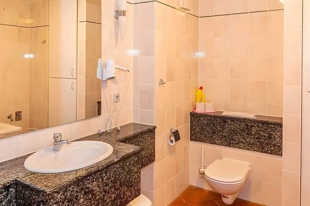 Ganze Wohnung, Apartment 'We13 Leuchtturm' mit Balkon und Wlan in Dewichow, Mellenthin