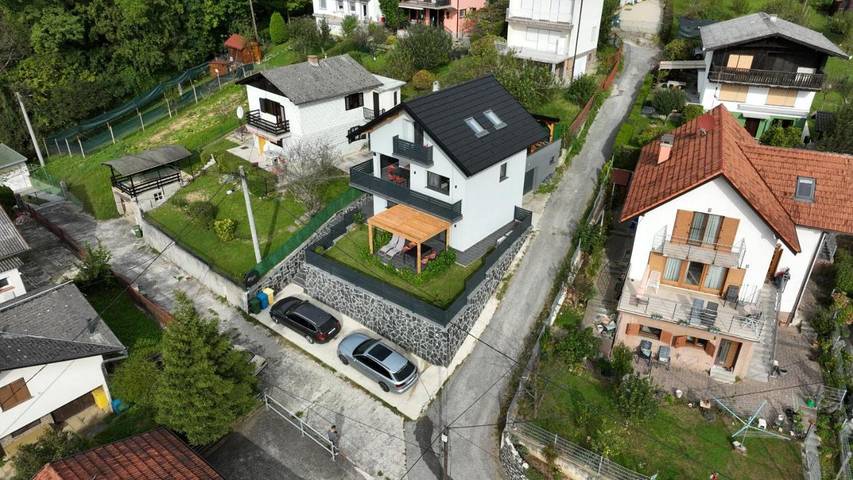 Ferienwohnung für 3 Personen, mit Garten und Ausblick sowie Sauna, mit Haustier