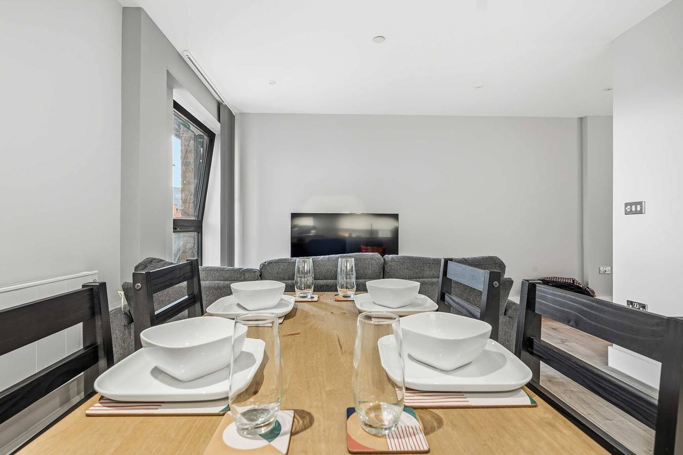 Entire studio, Modern   Spacious Studio Apartment in Leicester in Leicester, Heart of England