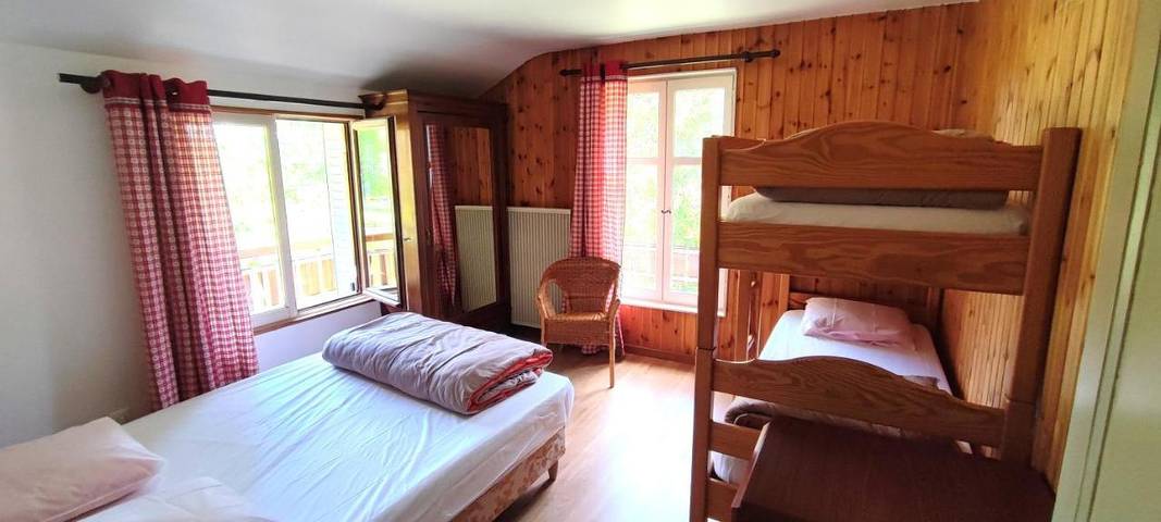 Gîte pour 3 personnes, avec jardin et vue, animaux acceptés à Ceillac - 4