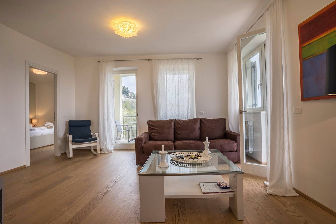 Ganze Wohnung, Apartment „Residence La Villa Diamante“ mit Seeblick, Gemeinschaftspool und Wlan in Tignale, Gardasee-Berge
