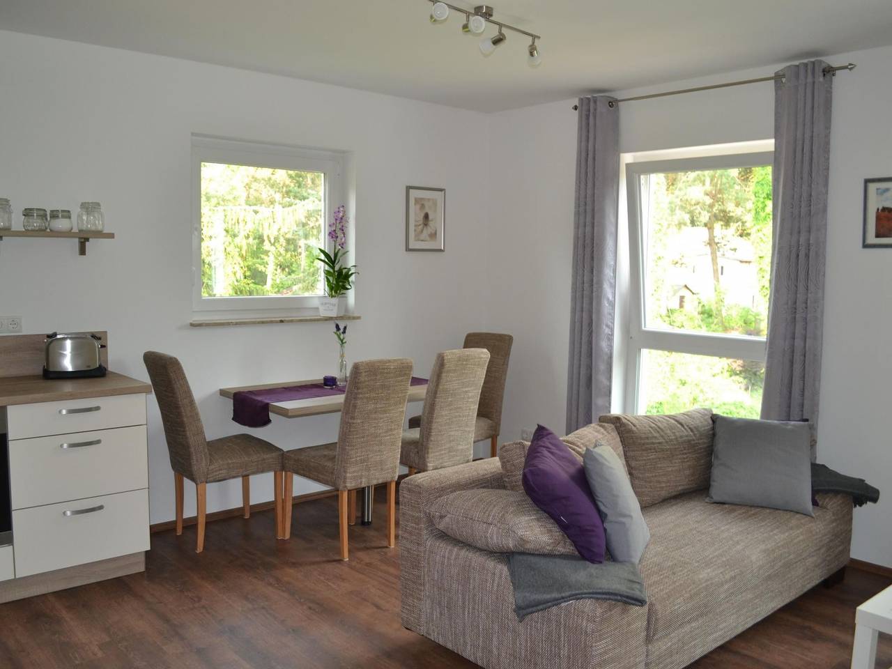 Ganze Wohnung, Komfortable Ferienwohnung am Stadtrand von Berlin. in Dahlwitz-Hoppegarten, Hoppegarten