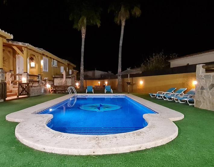 Gîte pour 4 personnes, avec jardin, adapté aux familles à Busot - 4