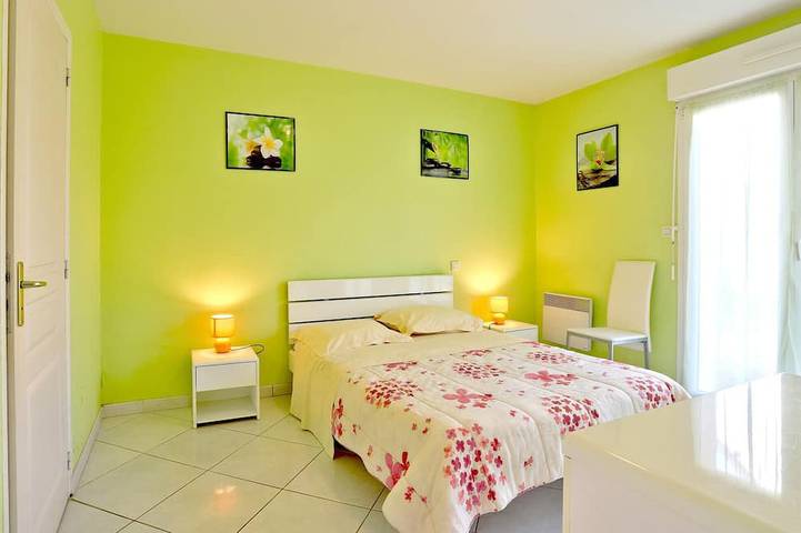 Beautiful home in Courtils with WiFi in Courtils, Baie du Mont-Saint-Michel