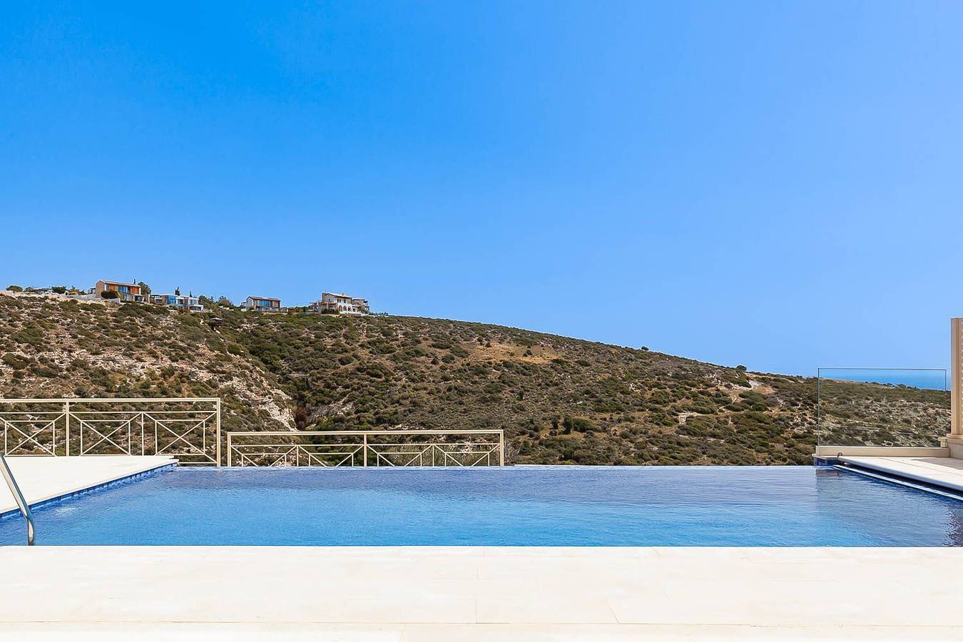 Aphrodite Hills Resort - 3 Bedroom Elite Junior Villa in Kouklia Pafou, Südzypern