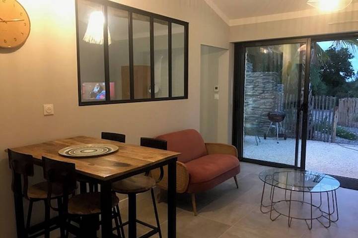 Gite 2 persons with Spa And swimming pool in Les Moutiers-en-Retz, Côte de Jade
