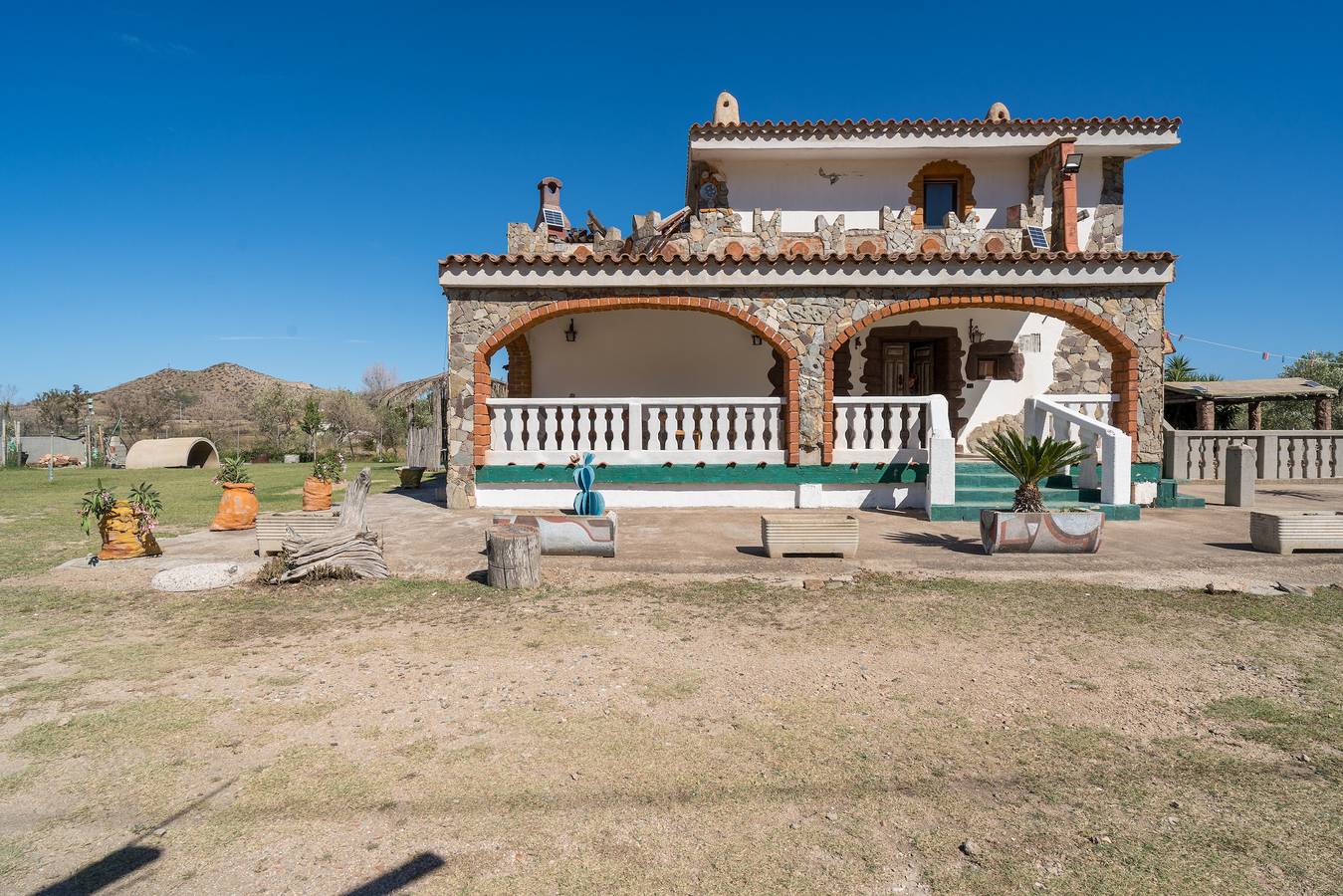 Casa vacanze "Sa Burrida" con giardino, terrazza coperta e camino in Posada, Provincia di Nuoro