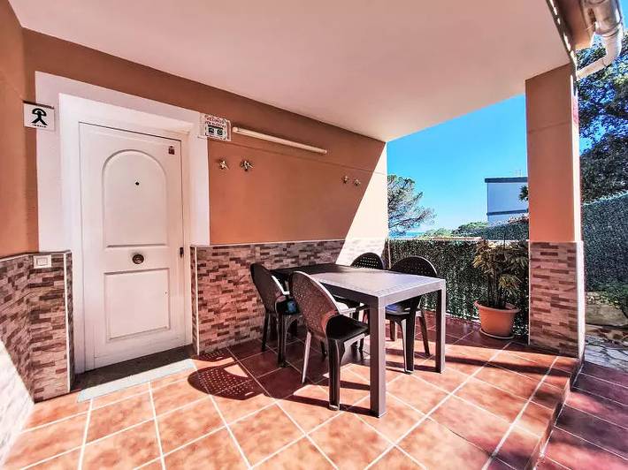 Location de vacances pour 6 personnes, avec terrasse et piscine à Tordera - 4