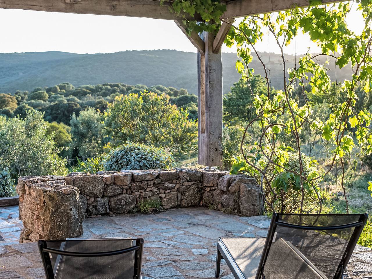 In idyllischer Lage im Süden Korsikas in Serra-di-Ferro, Region de Ajaccio